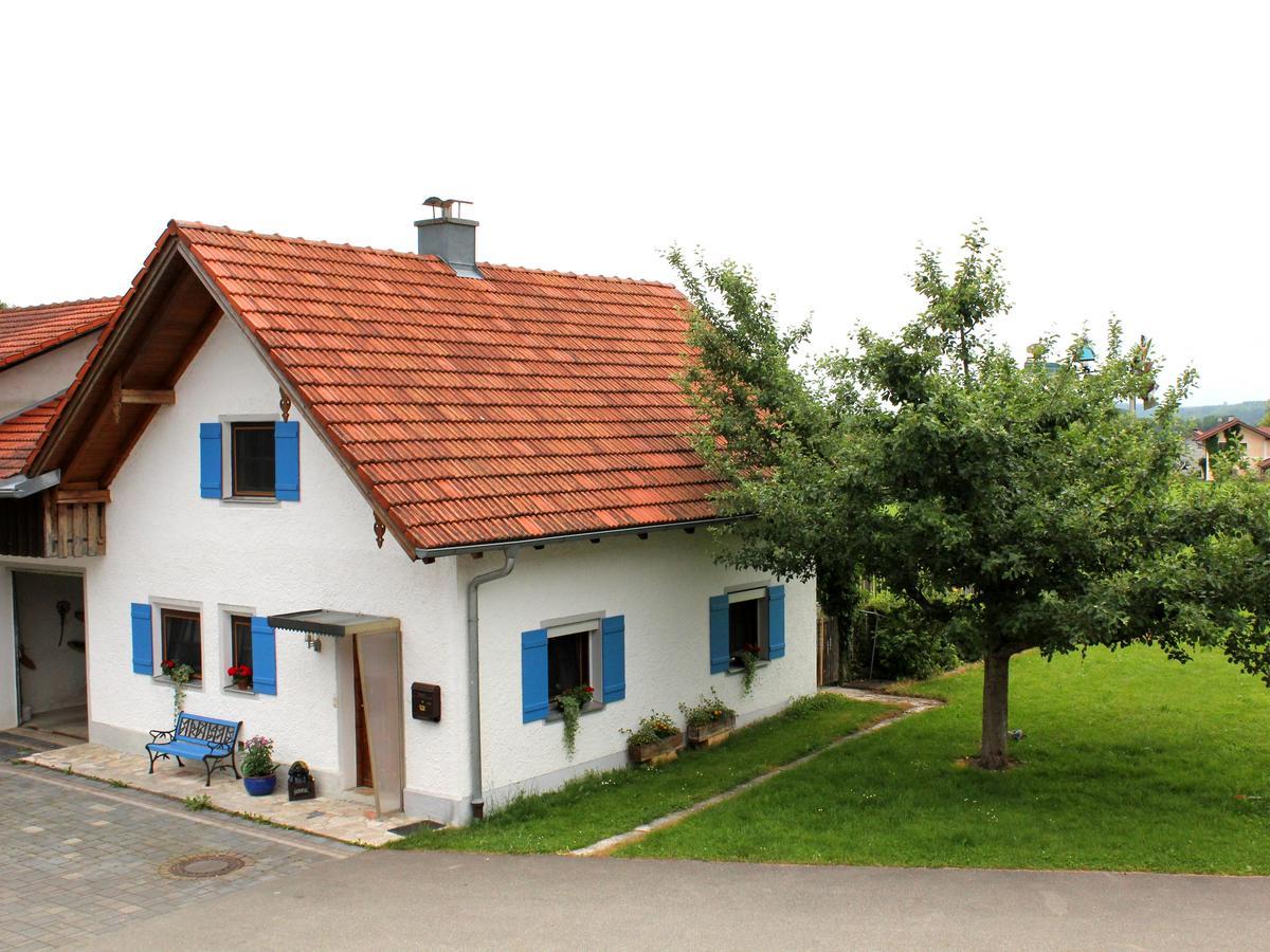 Tittmoning Ferienhaus Wolferstetter מראה חיצוני תמונה