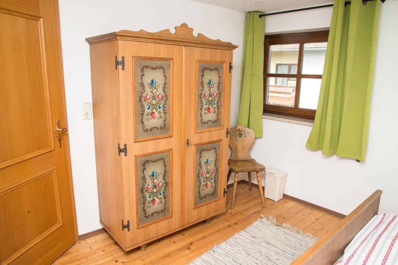 Tittmoning Ferienhaus Wolferstetter מראה חיצוני תמונה